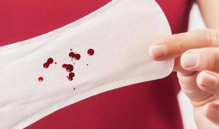 Климакс у женщин выделения кровяные. Слизь с кровью в середине цикла.